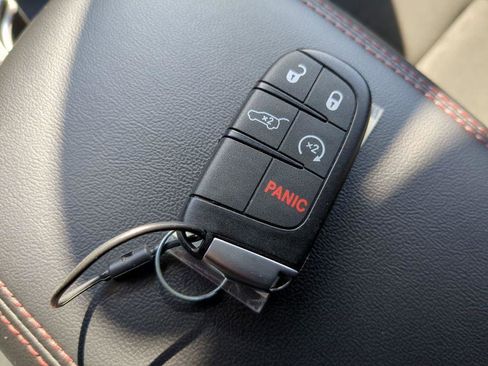 Used 2025 Dodge Durango GT AWD/4WD image 24