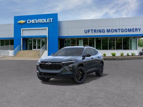 New 2026 Chevrolet Trax LT w/ Driver Confidence Package FWD image 8