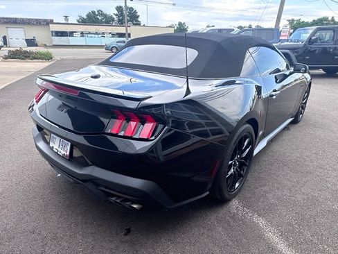 Used 2025 Ford Mustang GT Premium RWD image 5