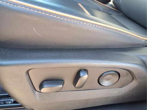 Used 2023 GMC Yukon AT4 image 24