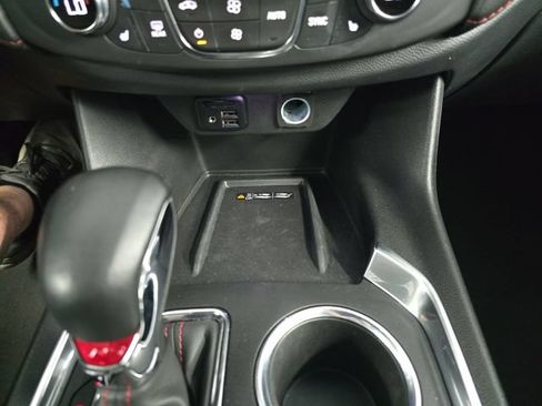 Used 2023 Chevrolet Traverse RS AWD/4WD image 22