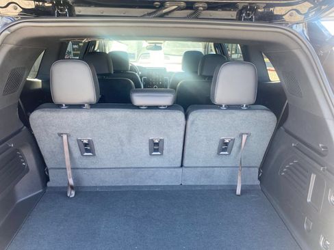 Used 2024 GMC Acadia Elevation w/ Luxury Package FWD image 24