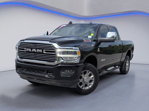 Used 2024 RAM 2500 Laramie w/ Safety Group AWD/4WD image 2