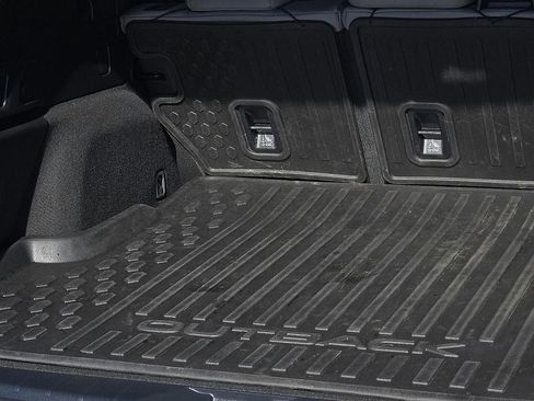 Certified 2023 Subaru Outback Limited image 9