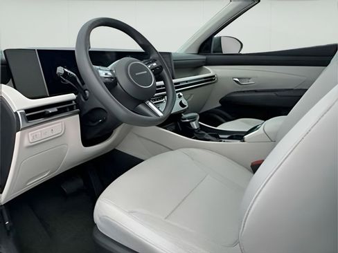 Used 2025 Hyundai Tucson SEL image 13