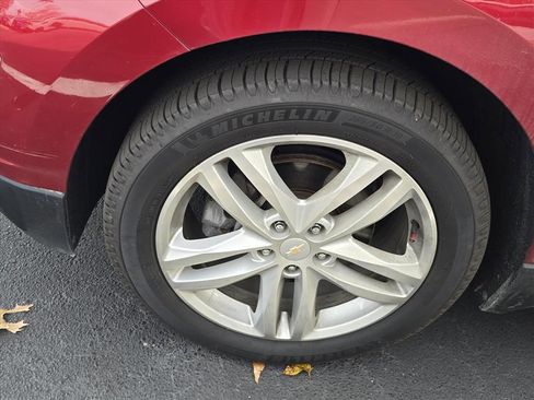 Used 2019 Chevrolet Equinox Premier image 4