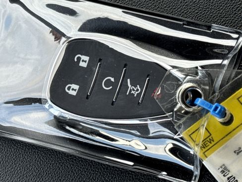 Certified 2024 Chevrolet Equinox LT w/ LPO, Floor Liner Package image 35