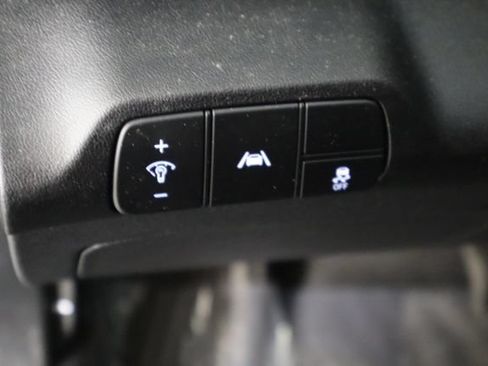 Used 2022 Hyundai Elantra SEL FWD image 22