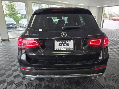 Used 2022 Mercedes-Benz GLC 300 image 4