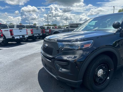 New 2025 Ford Explorer 4WD Police Interceptor image 9