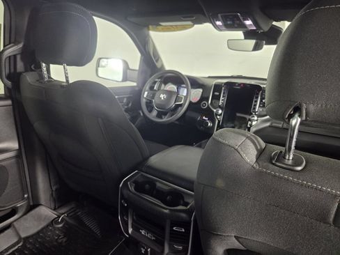 Used 2025 RAM 1500 Big Horn RWD image 30