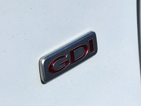 Used 2017 Kia Sorento LX image 11