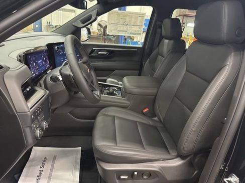 New 2026 Chevrolet Suburban LT w/ Comfort Package image 11