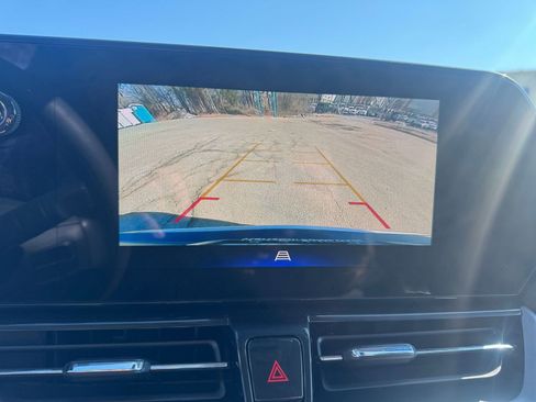 Used 2025 Chevrolet TrailBlazer LT image 24