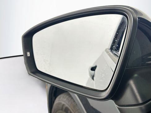 Used 2018 Volkswagen Tiguan S FWD image 16