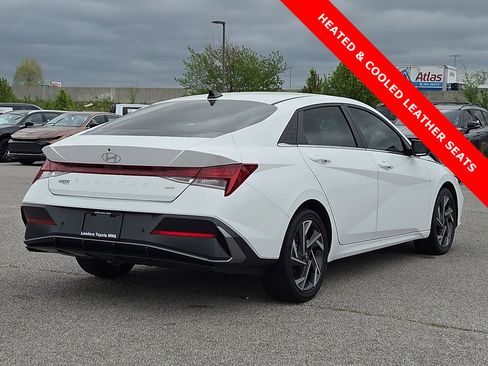 Used 2024 Hyundai Elantra Limited FWD image 5