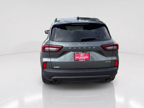 Used 2025 Ford Escape ST-Line Select AWD/4WD image 4