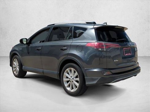 Used 2017 Toyota RAV4 XLE w/ All Weather Liner Package AWD/4WD image 7