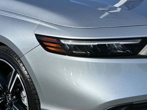 Used 2023 Honda Accord Sport image 12