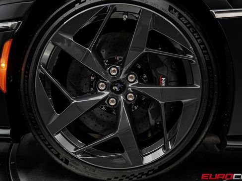 Used 2025 Ferrari 12Cilindri RWD image 23