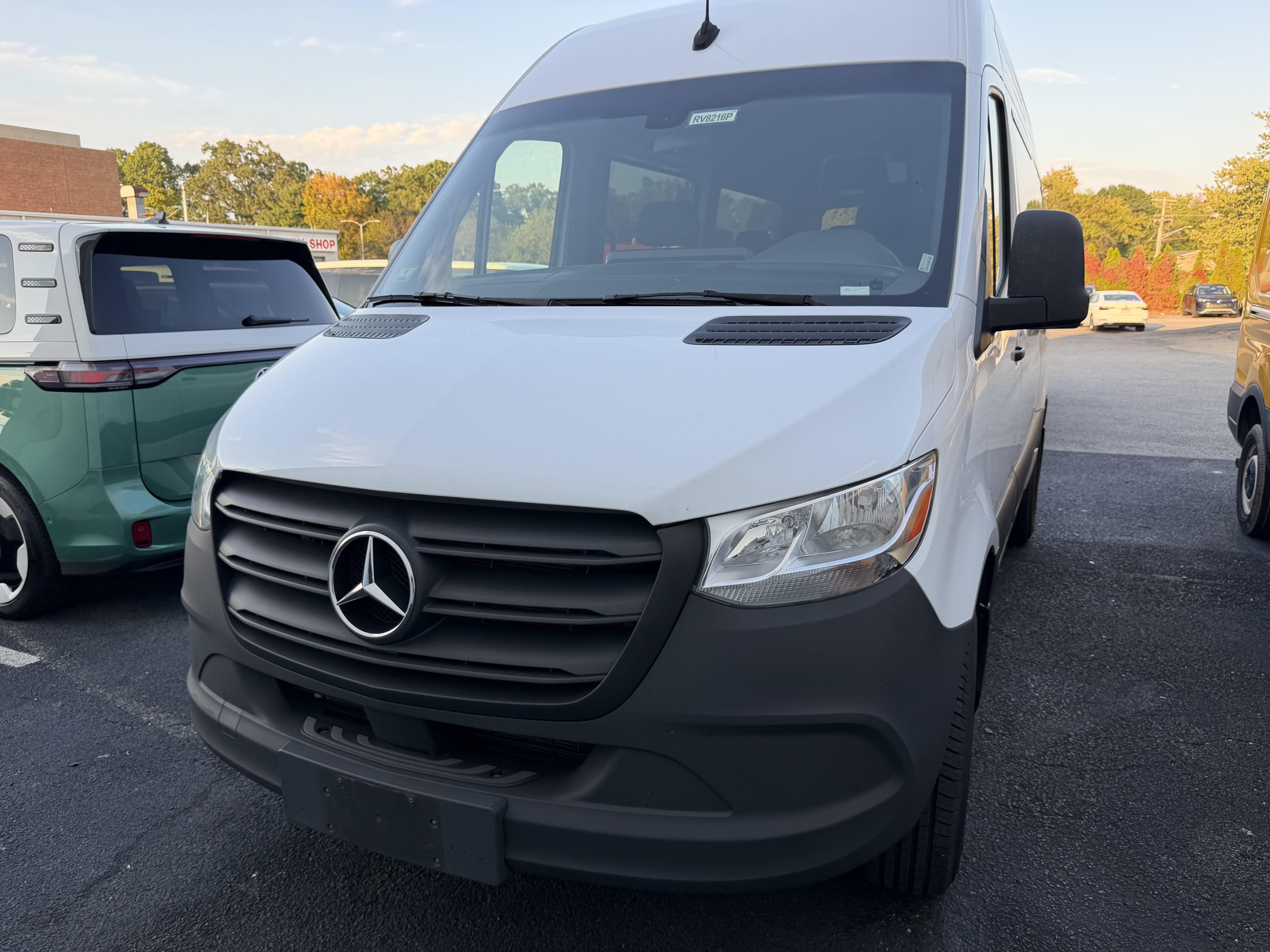 Used 2024 Mercedes-Benz Sprinter 2500 image 13