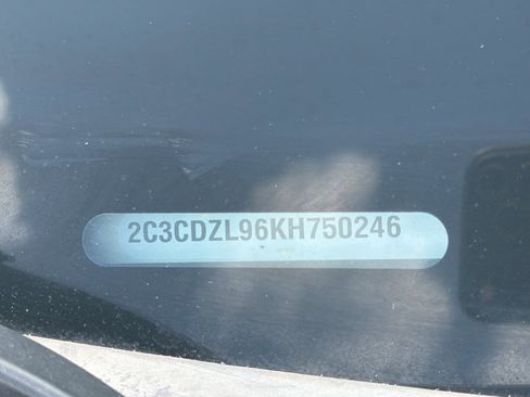 Used 2019 Dodge Challenger SRT Hellcat Redeye image 34