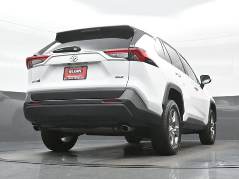 Used 2024 Toyota RAV4 XLE FWD image 31
