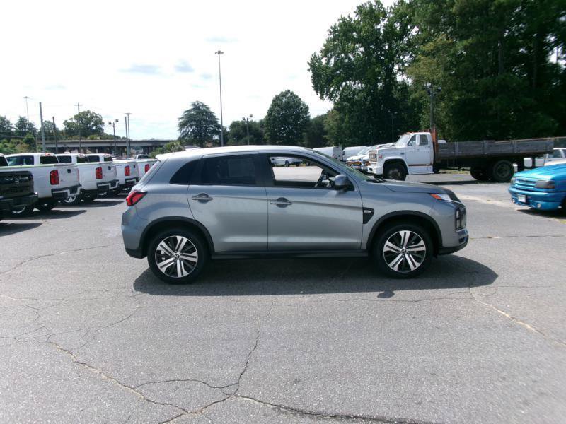 Used 2025 Mitsubishi Outlander Sport ES AWD/4WD image 5