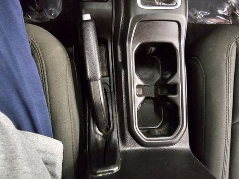 Used 2020 Jeep Gladiator Sport w/ Quick Order Package 24S image 21