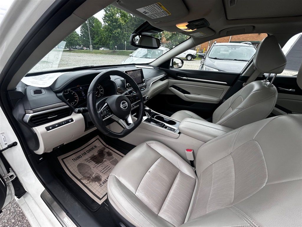 Used 2021 Nissan Altima 2.5 Platinum AWD/4WD image 14