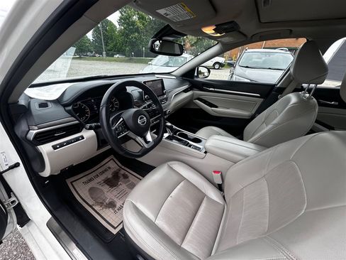 Used 2021 Nissan Altima 2.5 Platinum AWD/4WD image 14