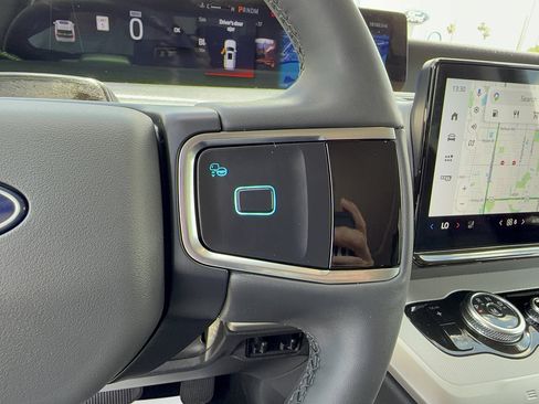 Certified 2025 Ford Expedition Max Active RWD image 29