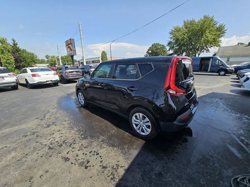 Used 2022 Kia Soul LX FWD image 7