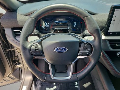 Used 2025 Ford Explorer ST-Line AWD/4WD image 28