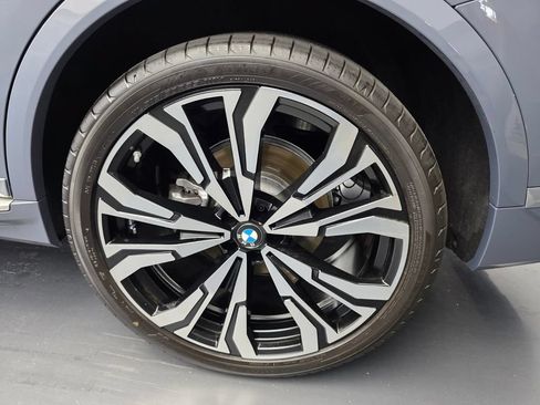 Used 2027 BMW X7 xDrive40i w/ Executive Package AWD/4WD image 19