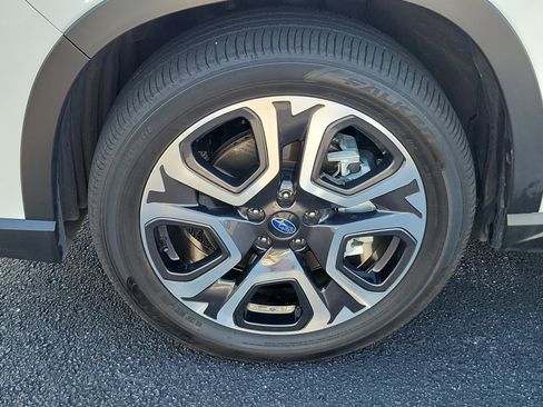 Certified 2023 Subaru Ascent Limited w/ Technology Package image 10