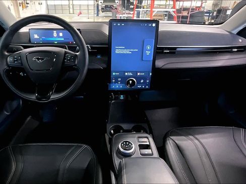 Used 2024 Ford Mustang Mach-E Premium image 15