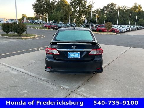 Used 2013 Toyota Corolla S w/ Premium Pkg FWD image 5