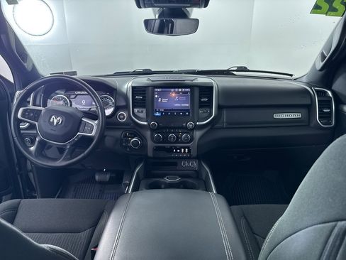 Used 2022 RAM 1500 Big Horn w/ Night Edition AWD/4WD image 3