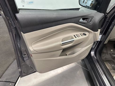 Used 2014 Ford C-MAX SEL w/ Equipment Group 302A image 9