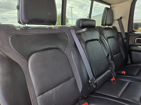 Used 2022 RAM 1500 Laramie AWD/4WD image 31