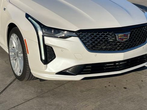 Used 2025 Cadillac CT4 Premium Luxury RWD image 8