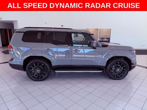 Certified 2024 Lexus GX 550 w/ Accessory Package (2T) image 10