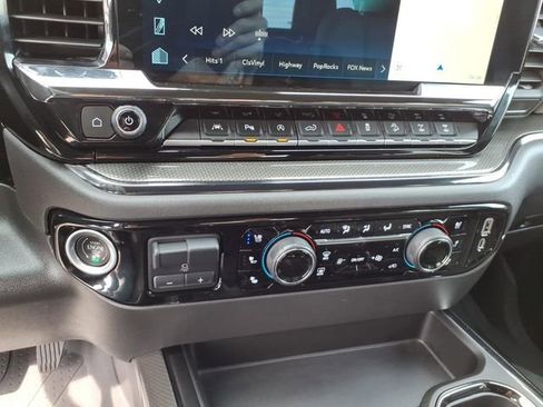 Used 2023 Chevrolet Silverado 1500 ZR2 w/ Technology Package AWD/4WD image 13