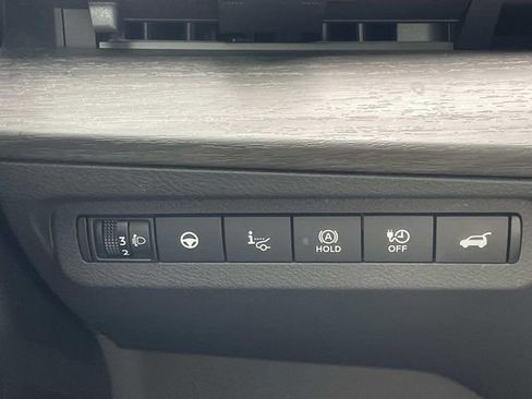 Certified 2023 Nissan Ariya AWD/4WD image 29