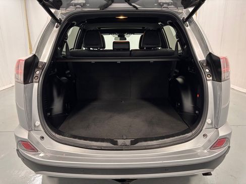 Used 2017 Toyota RAV4 SE w/ Advanced Technology Package image 28