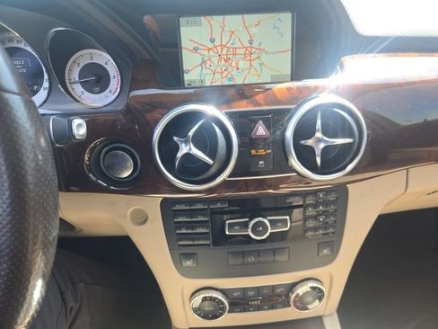 Used 2015 Mercedes-Benz GLK 250 BlueTEC 4MATIC image 12