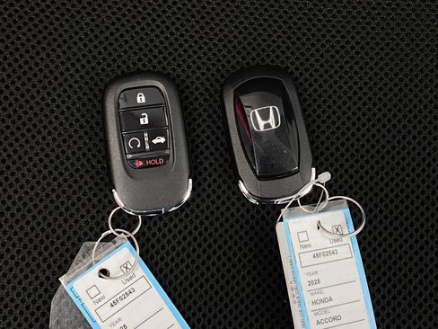 Used 2025 Honda Accord LX image 9