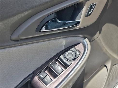 Used 2020 Chevrolet Malibu LT FWD image 12