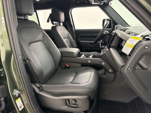 New 2026 Land Rover Defender 110 S AWD/4WD image 25
